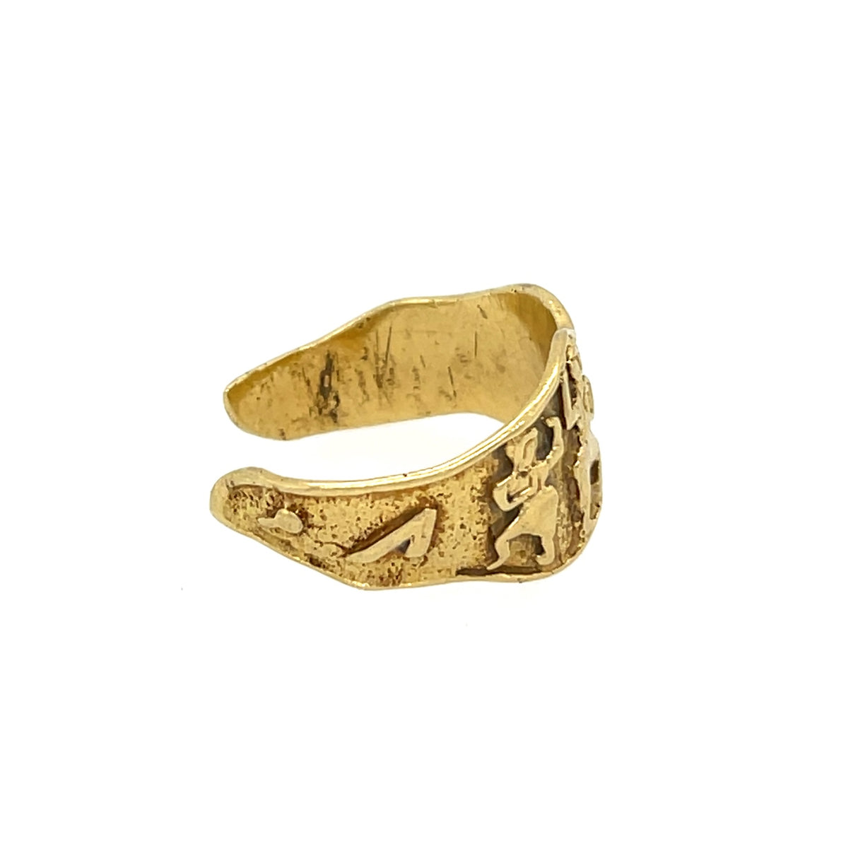 18ct gold with open back and trio of dancers