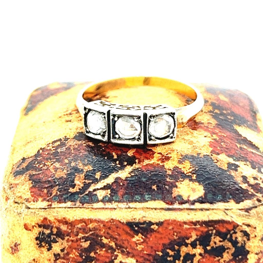 Antique 18ct Gold & Platinum Diamond Trilogy Ring