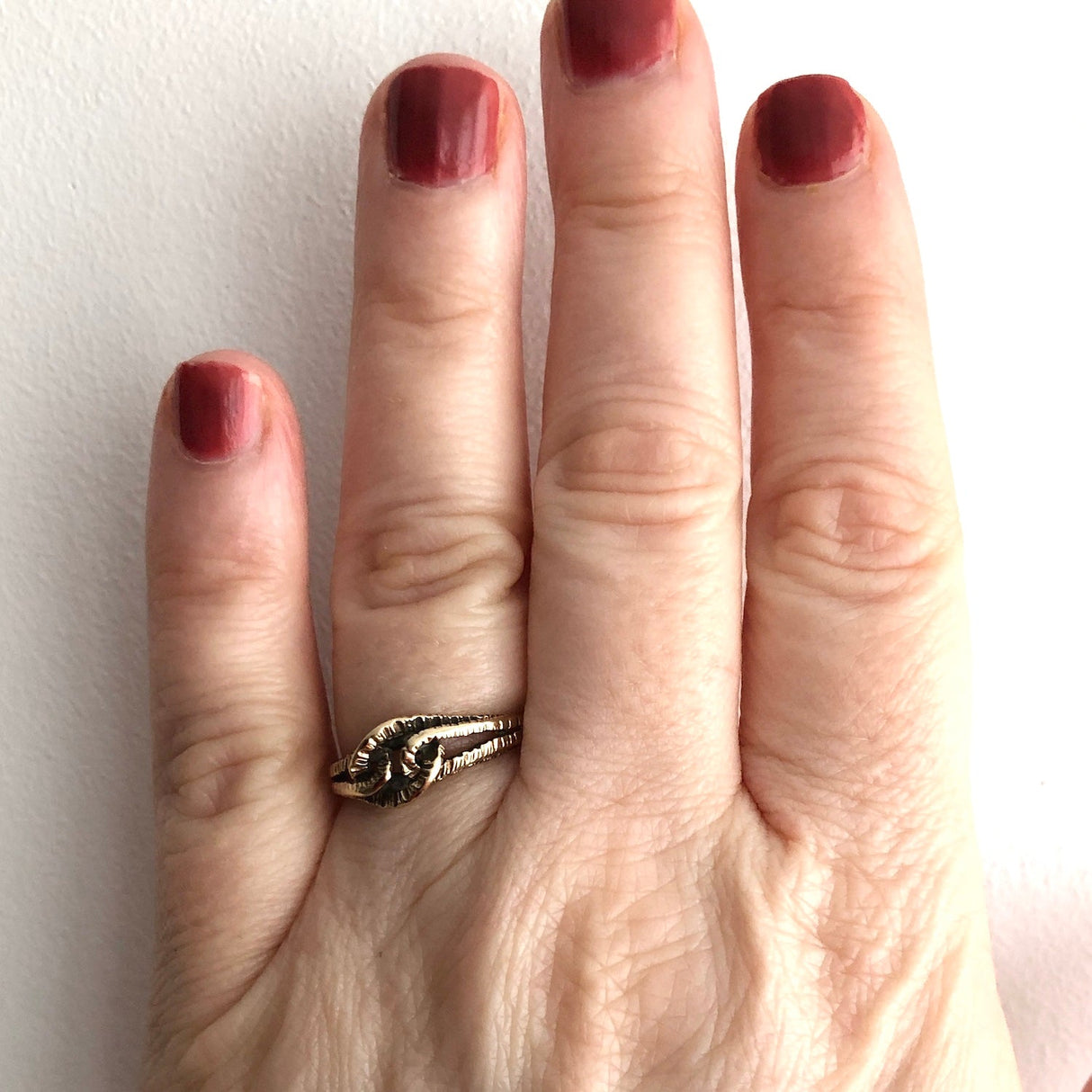 9k Gold Engraved Knot / Lovers Vintage Ring The Vintage Jewellery Company