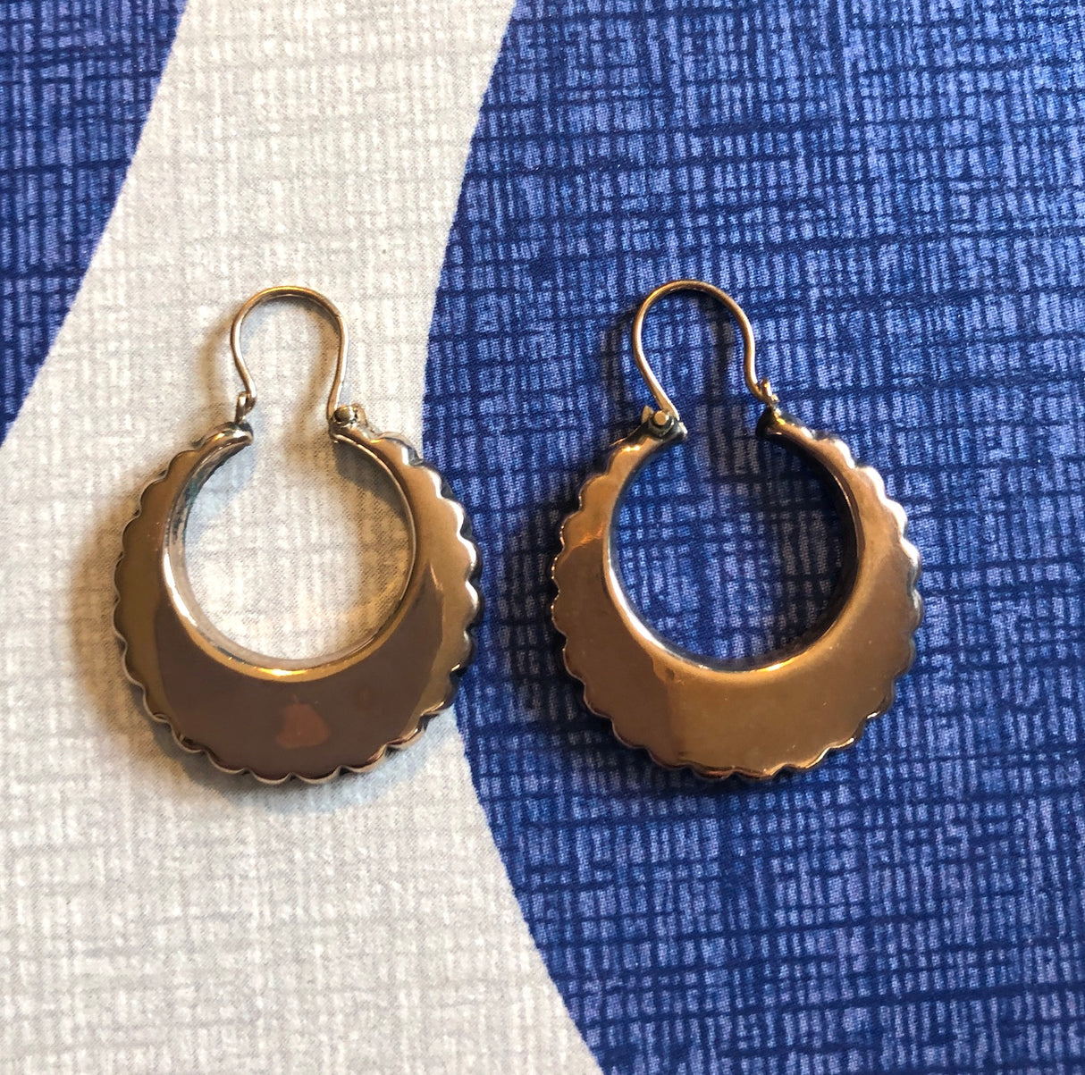 Antique scalloped earrings victorian