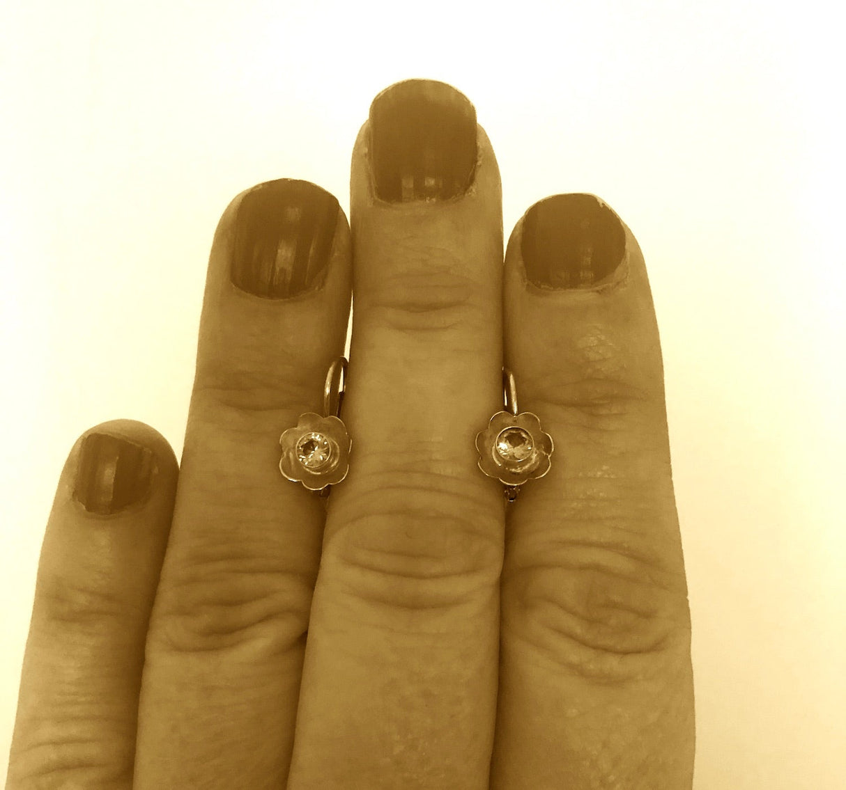 Vintage 18ct Gold Floral Earrings with Topaz Centres The Vintage Jewellery Company