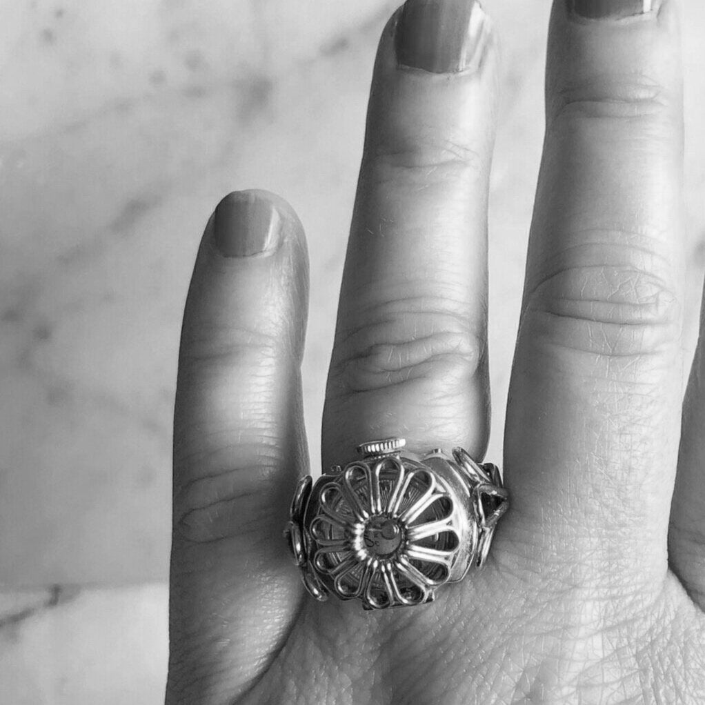 Vintage 18k Gold Watch Finger Ring The Vintage Jewellery Company