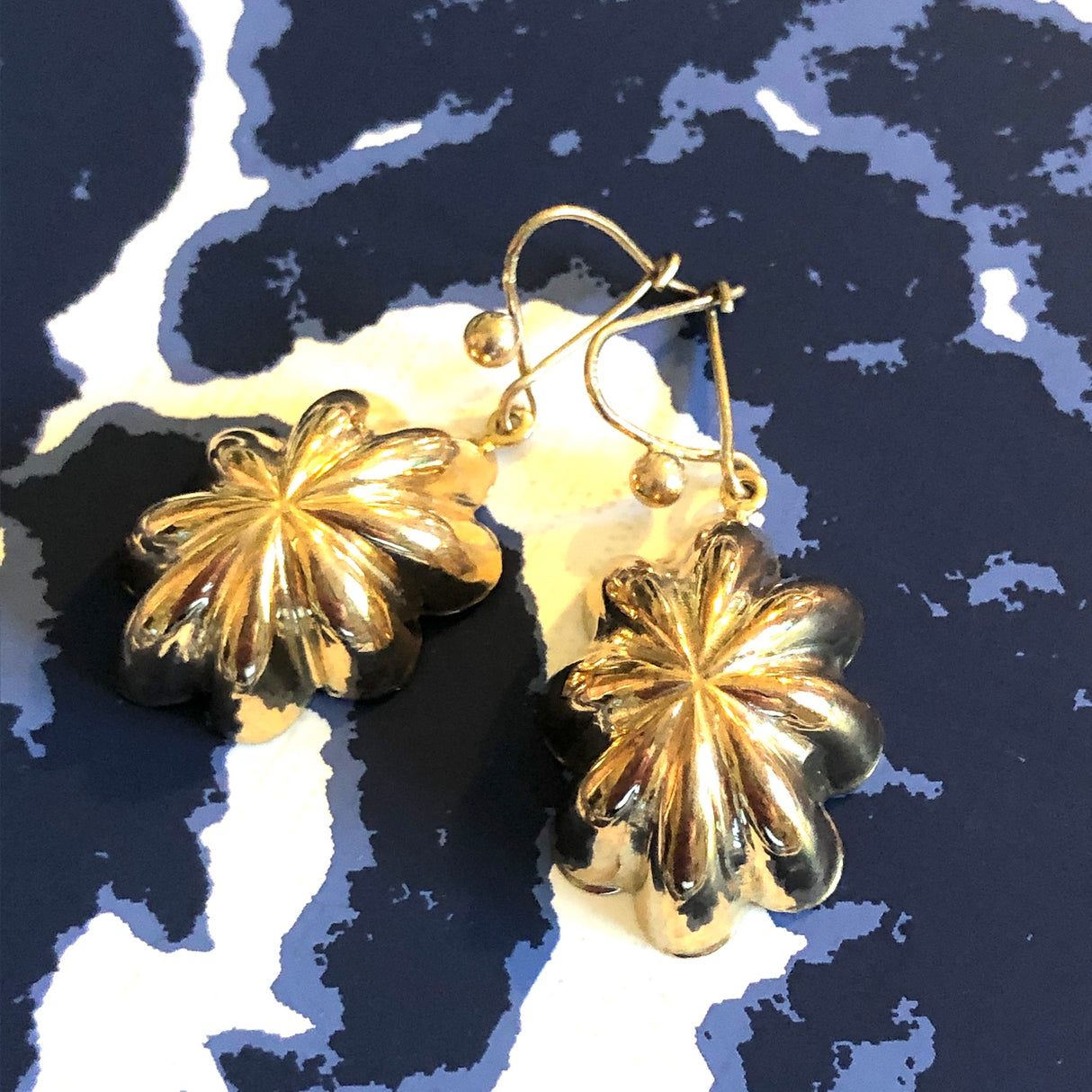 Vintage 1960s Gold Drop Earrings