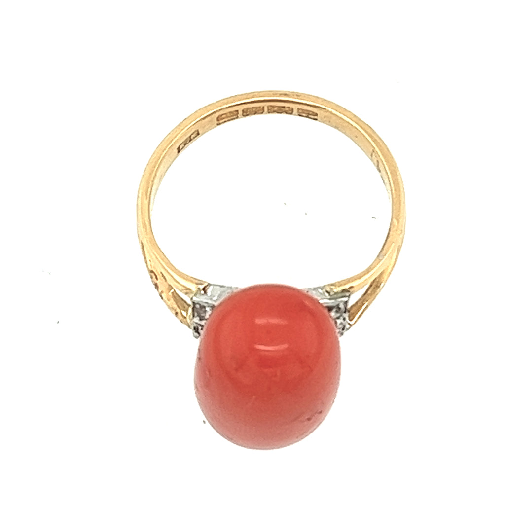 Vintage 22ct gold ring with coral and old cut diamonds.