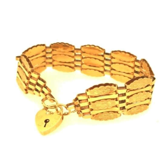 9k Gold Vintage Link Bracelet with Bark Effect Pattern The Vintage Jewellery Company