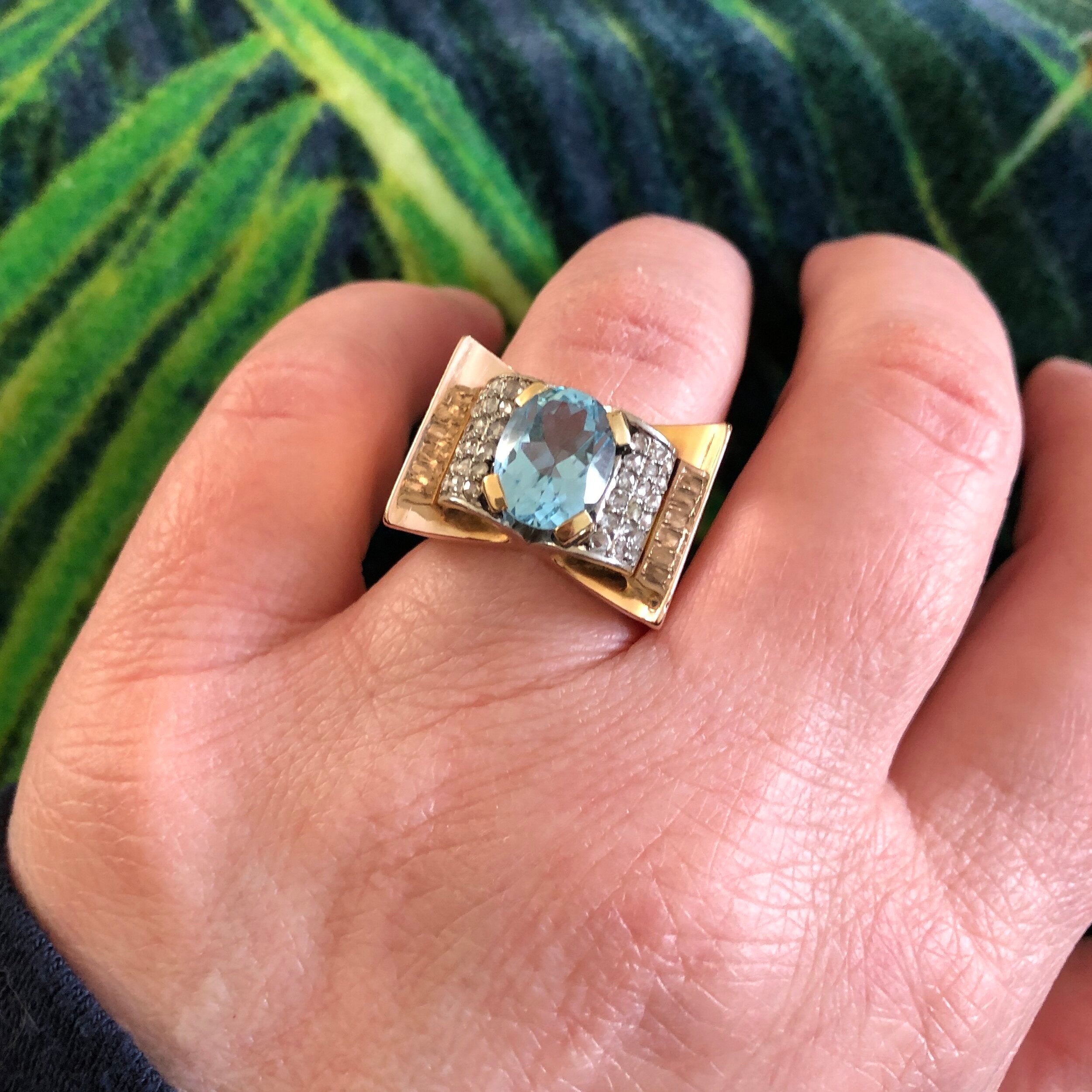 French vintage jewelry store