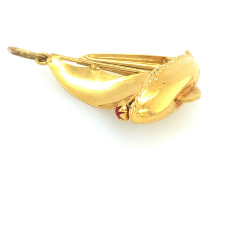 Vintage 18k Gold & Coral Sailing Boat Charm/Pendant The Vintage Jewellery Company