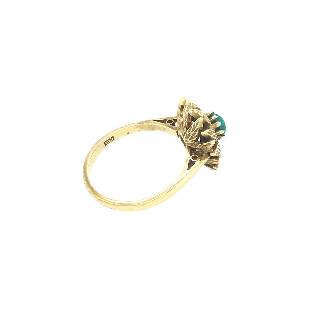 Vintage 1960s Gold & Chrysoprase Flower Head Ring The Vintage Jewellery Company