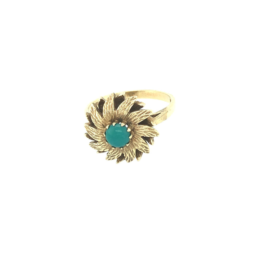 Vintage 1960s Gold & Chrysoprase Flower Head Ring The Vintage Jewellery Company